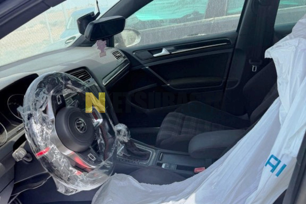 Volkswagen Golf GTI 2.0 TSI BMT DSG 6 vel. 2016