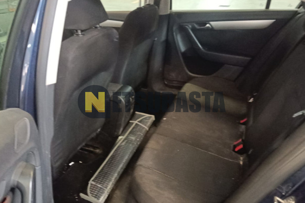 Volkswagen Passat 1.6 TDI 2011