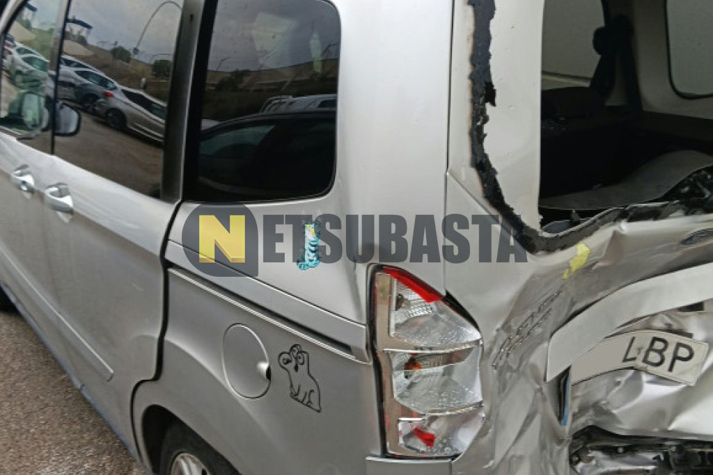 Ford Tourneo Courier 1.0 EcoBoost 2019