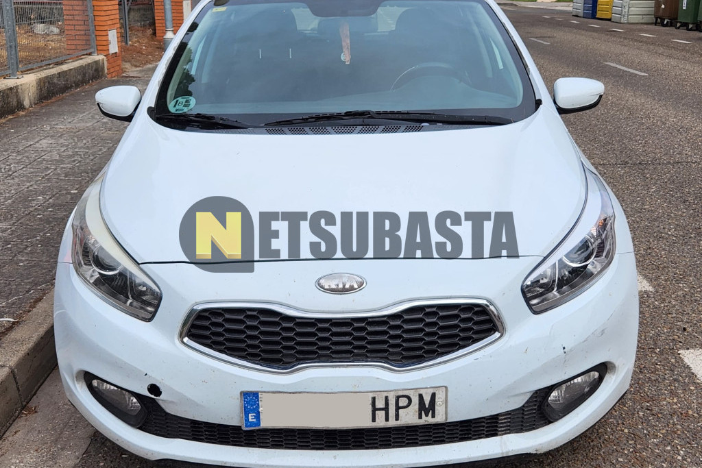 Kia Ceed 1.4 CRDi WGT 2013