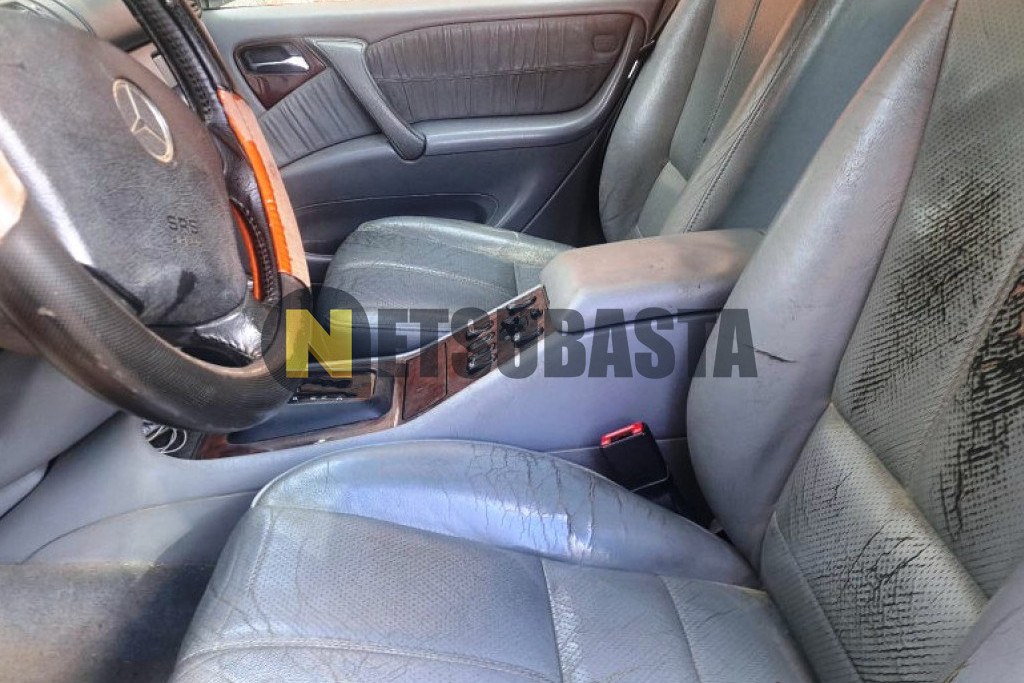 Mercedes-Benz ML 270 CDI Aut. 2000