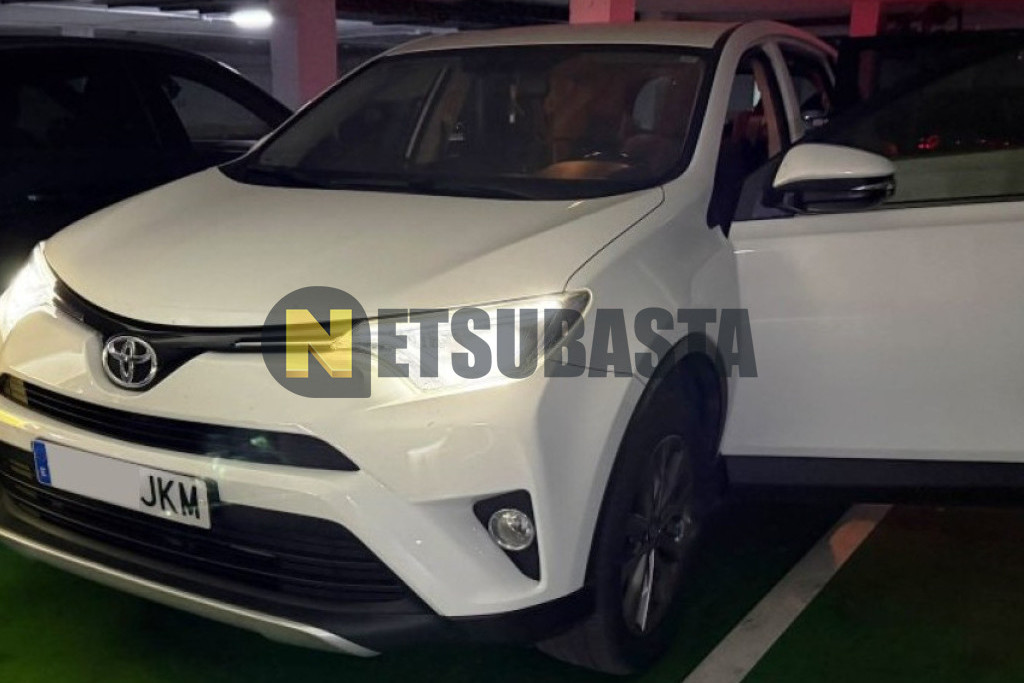 Toyota RAV4 150D 2WD 2015