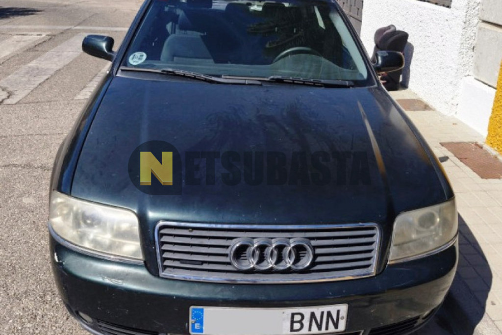 Audi A6 2.4 quattro 2001