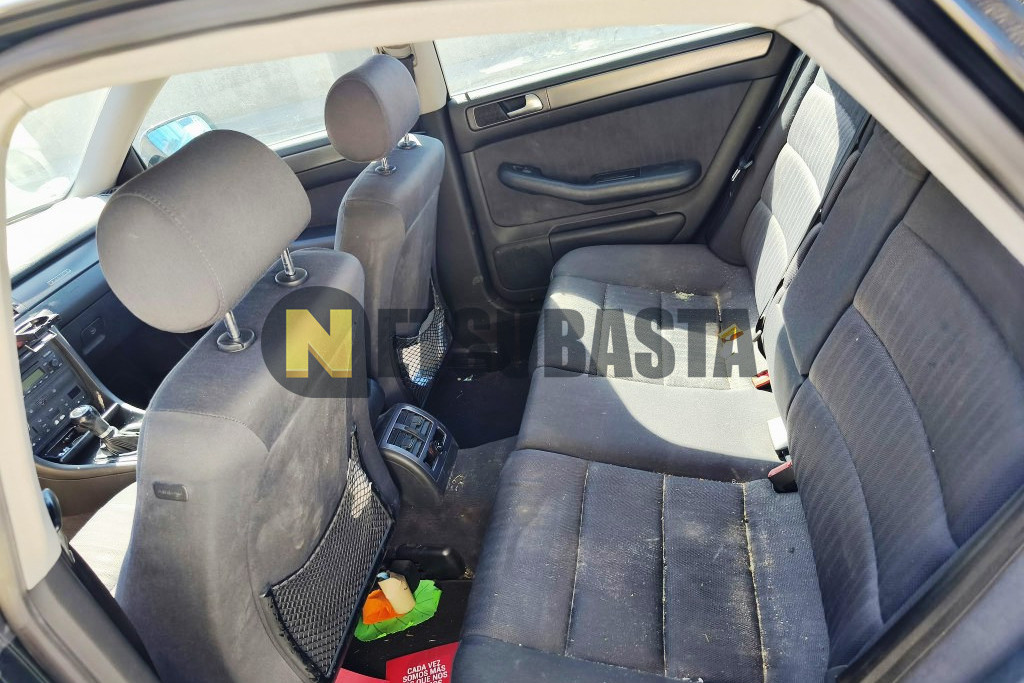 Audi A6 2.4 quattro 2001