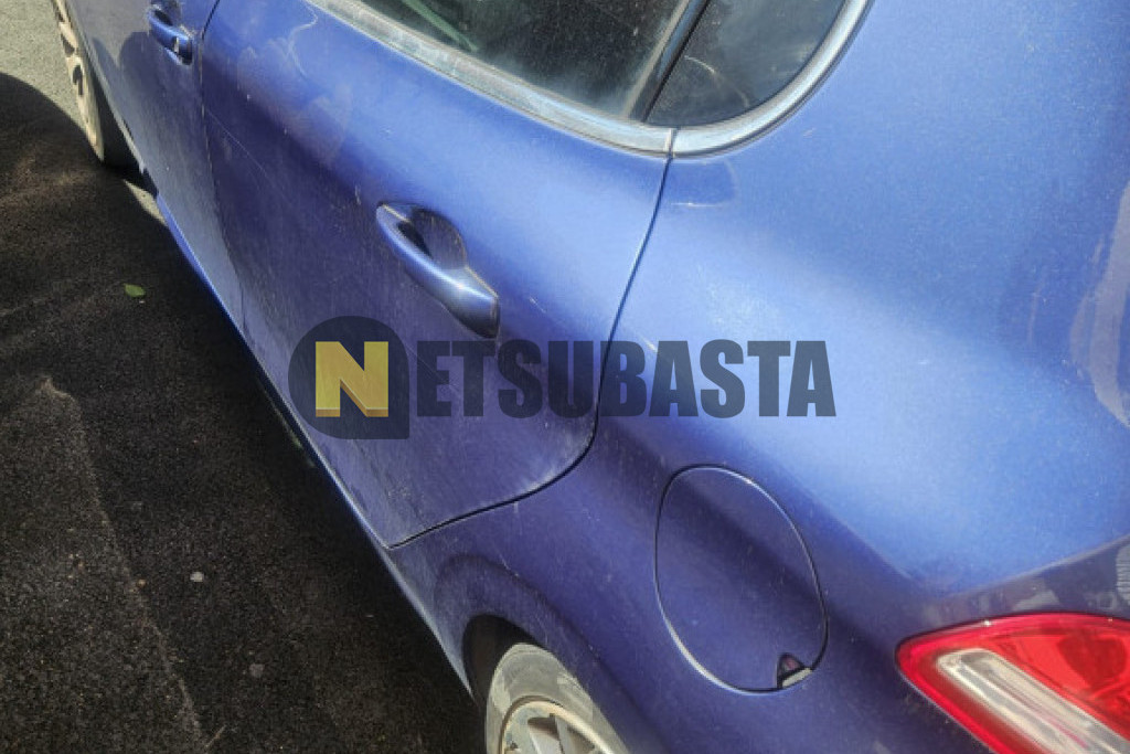 Peugeot 208 1.6 VTi 2012
