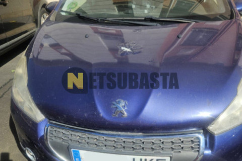 Peugeot 208 1.6 VTi 2012