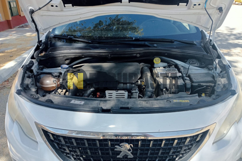 Peugeot 2008 1.2 PureTech 2016