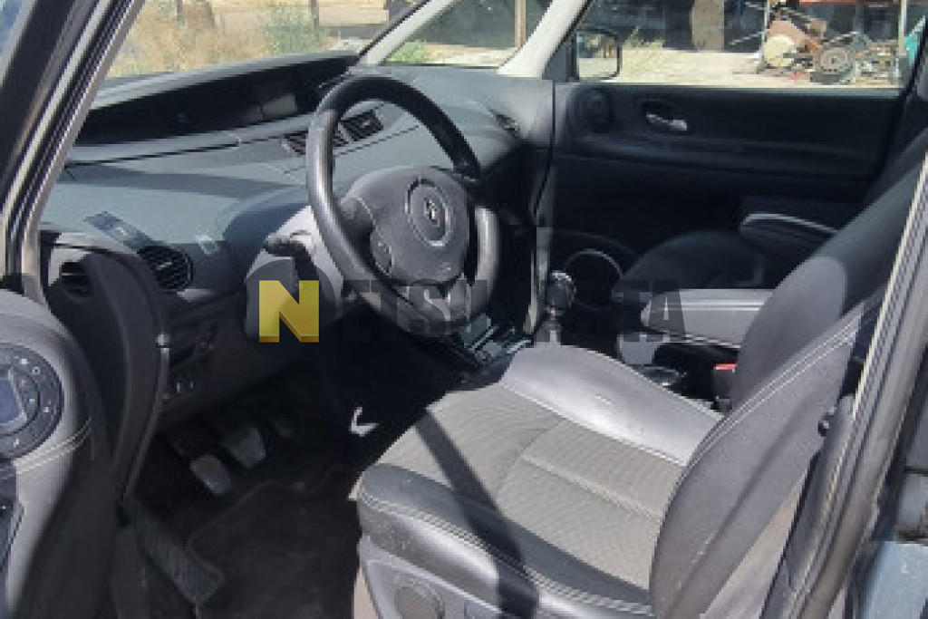 Renault Espace 2.0 dCi 2012