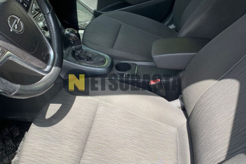 Opel Astra Sports Tourer 1.7 CDTI 2012