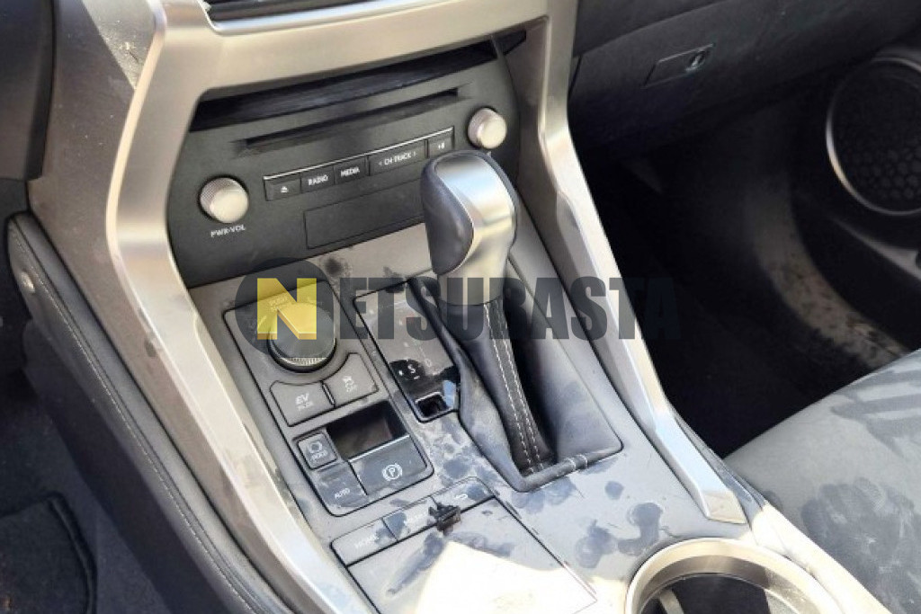 Lexus NX 300h 2WD 2020