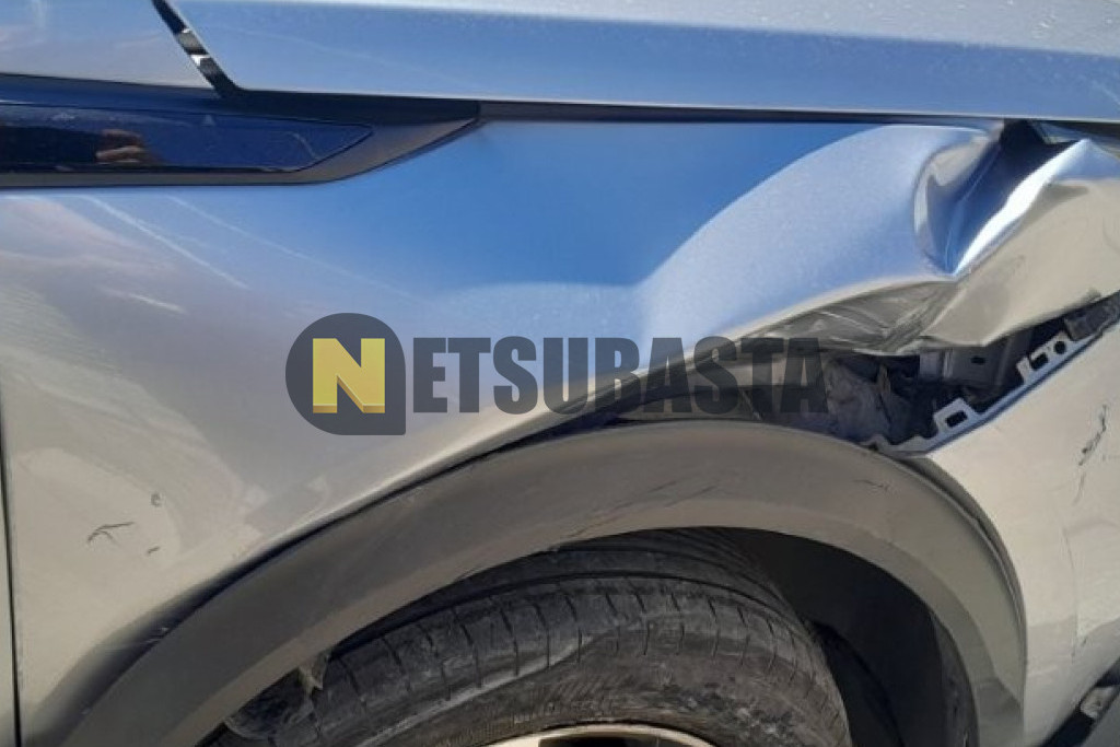 Peugeot 2008 1.5 BlueHDi EAT8 2021