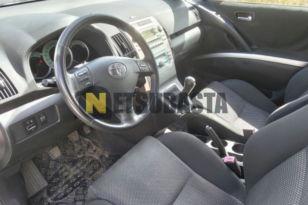 Toyota Corolla Verso 2.2 D4D 2006