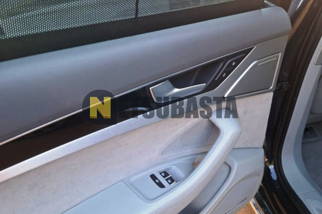 Audi A8 hybrid 2.0 TFSI tiptronic 8 vel. 2012