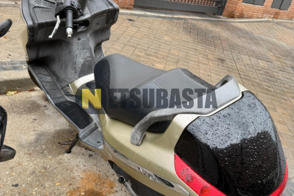 Piaggio X8 125 2004