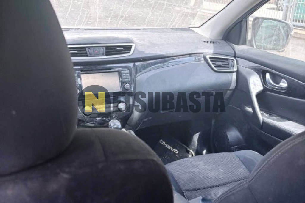 Nissan Qashqai 1.6 dCi 4x2 XTRONIC 2015