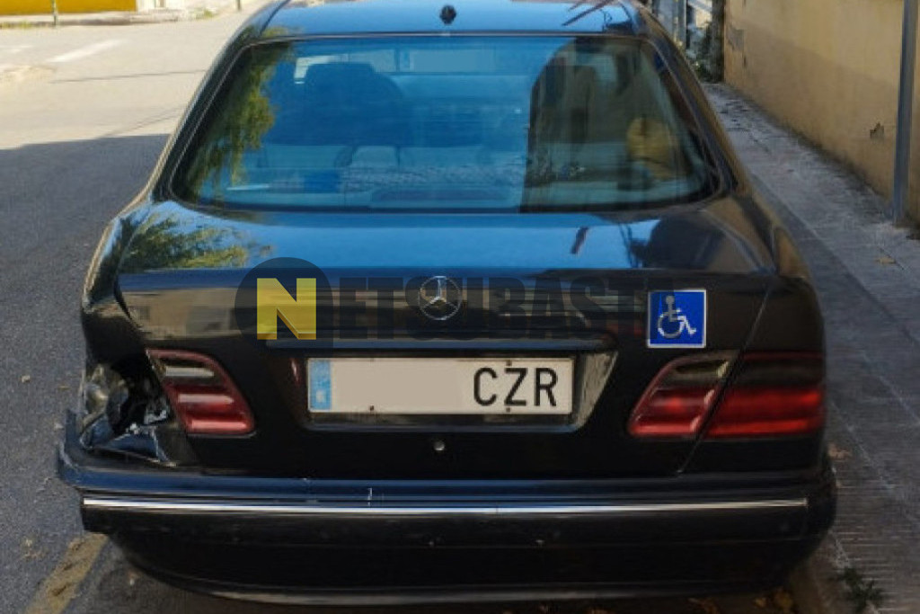 Mercedes-Benz E 220 CDI 2001