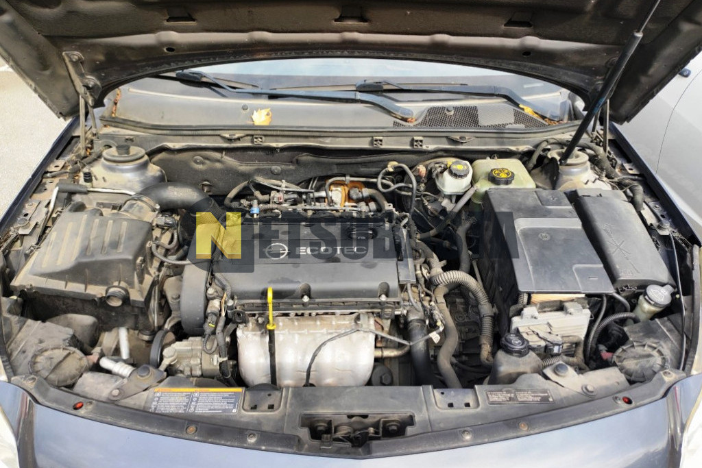 Opel Insignia 1.8 16v 2010