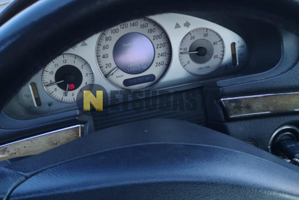 Mercedes-Benz E 220 CDI 2003