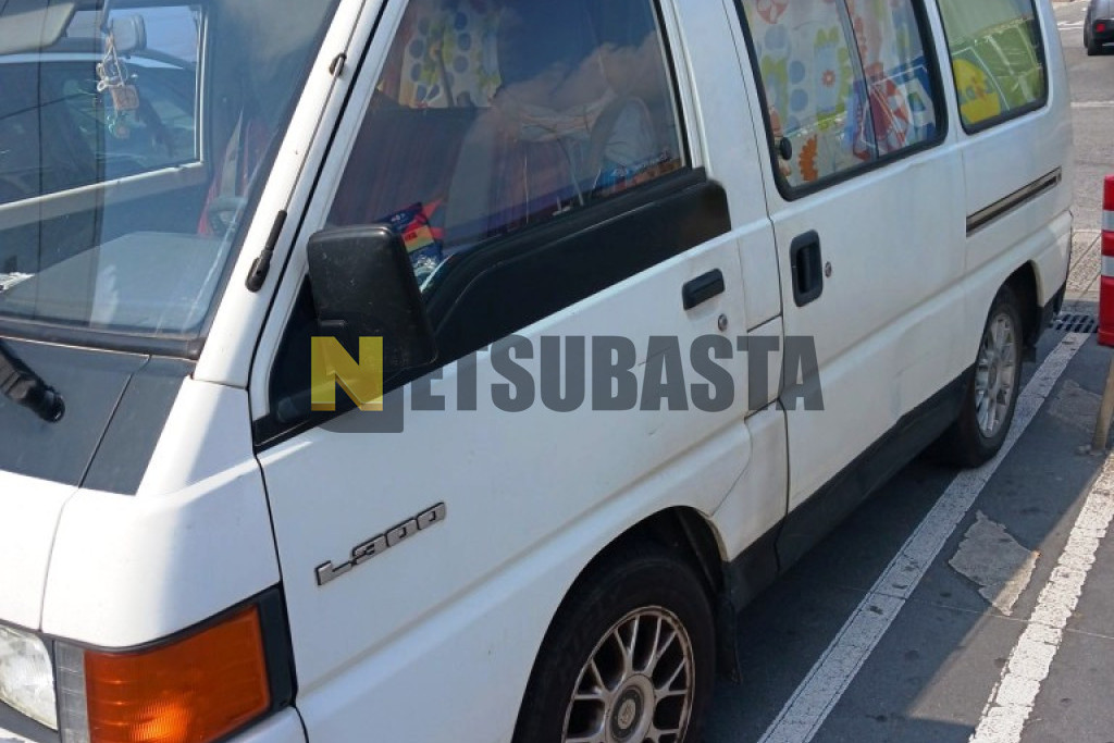 Mitsubishi L300 2.5 Diesel Van 1996