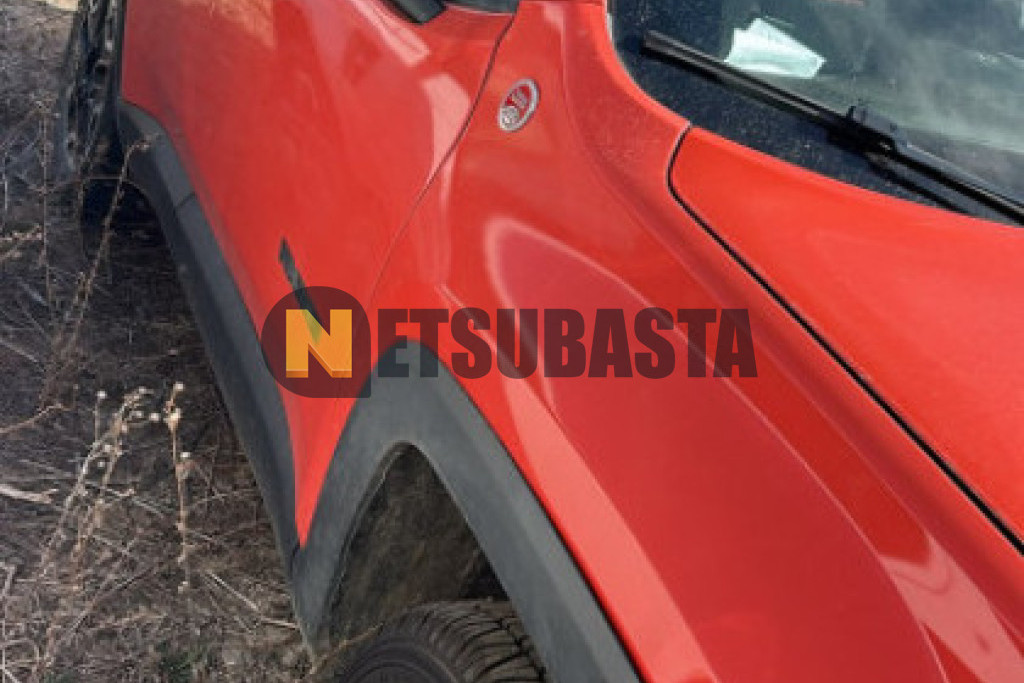 Jeep Renegade 2.0 MultiJet 4x4 Auto Active Drive Low 2015