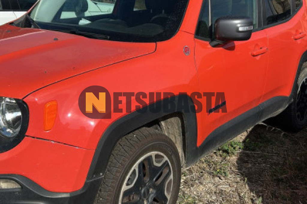 Jeep Renegade 2.0 MultiJet 4x4 Auto Active Drive Low 2015