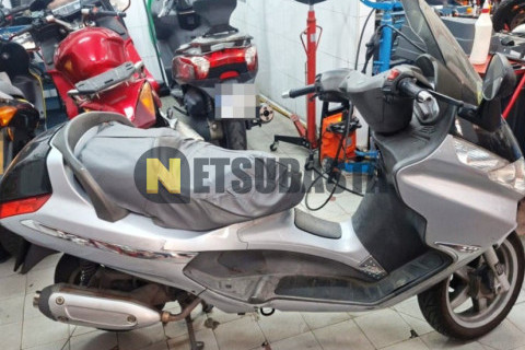 Piaggio X8 200 2005