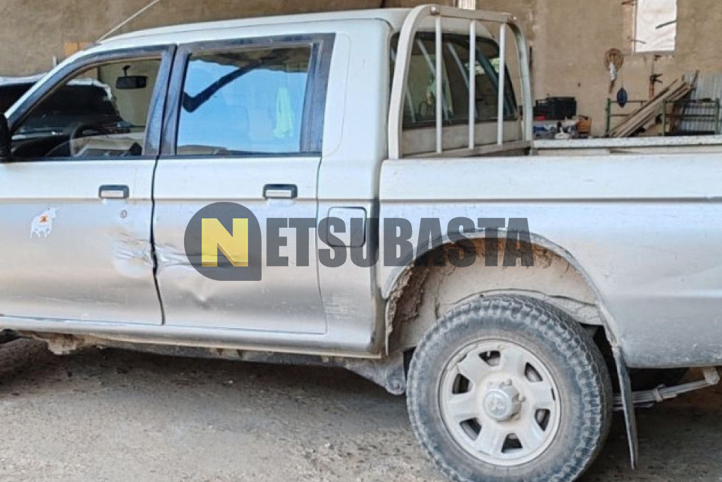 Mitsubishi L200 doble cabina 4X4 2001