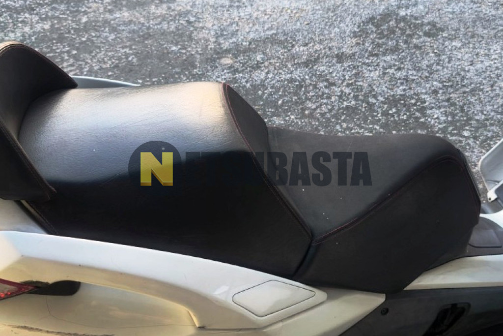 Peugeot Satelis 400 2010