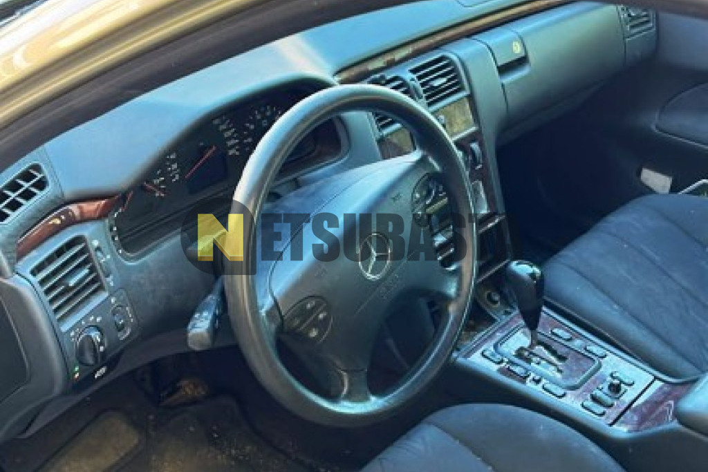Mercedes-Benz E 240 Aut. 2001