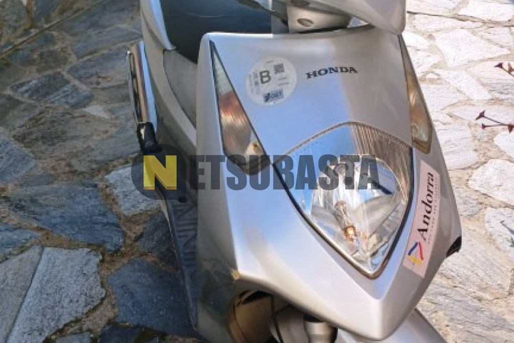 Honda DYLAN-SES 150 2004