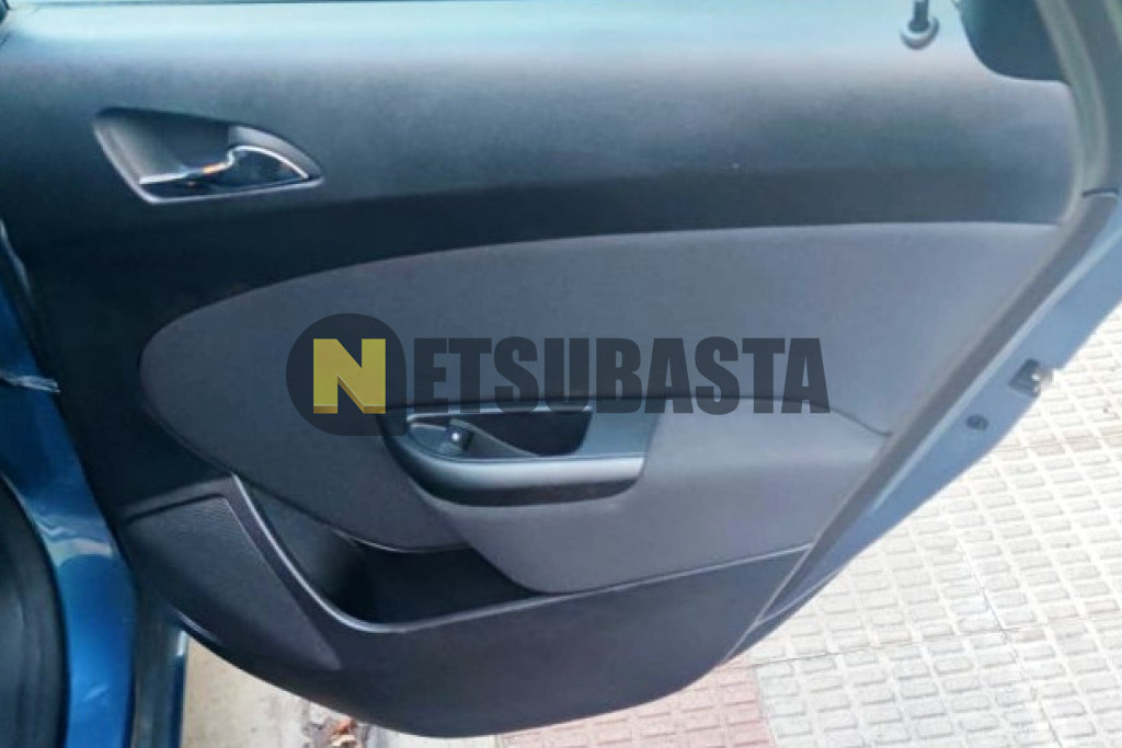 Opel Astra 1.6 2014