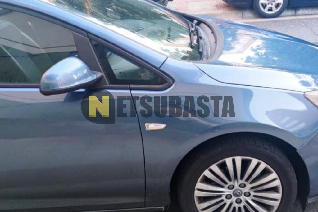 Opel Astra 1.6 2014