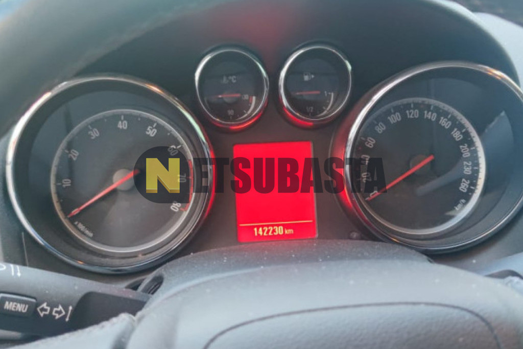Opel Astra 1.6 2014