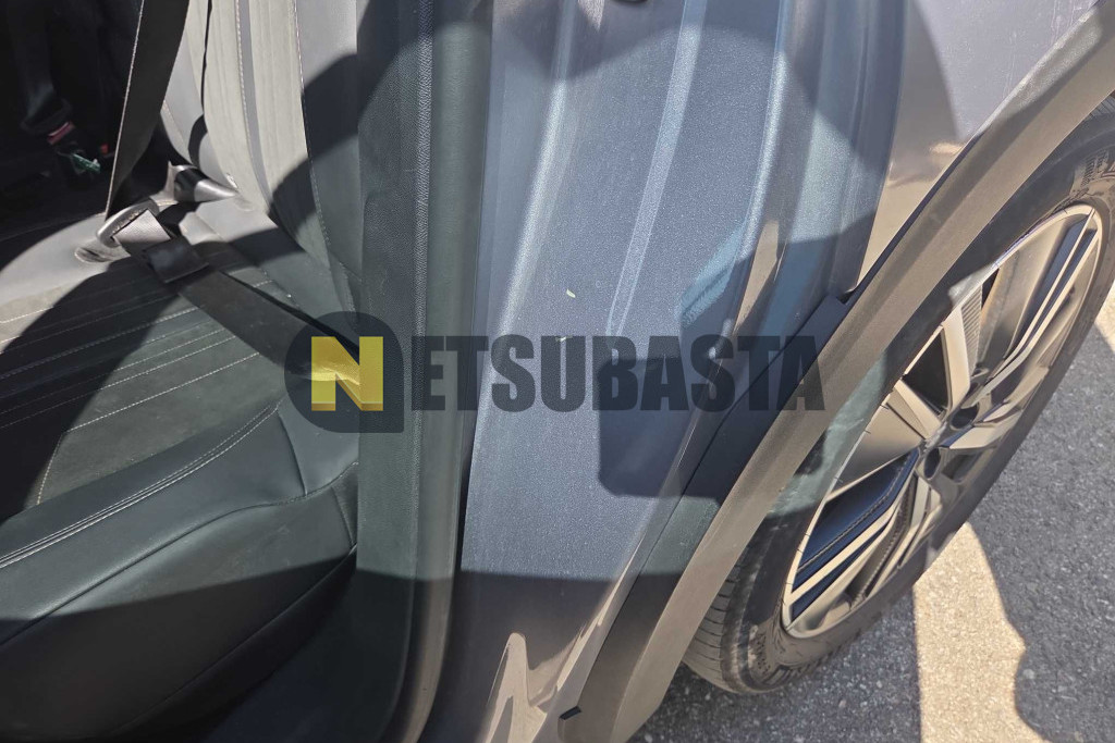 Peugeot 3008 Hybrid 300 e-EAT8 2022