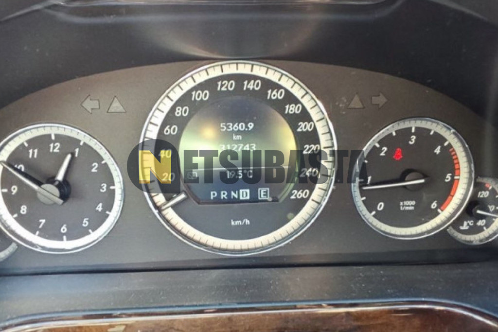 Mercedes-Benz E 220 CDI Estate Aut. Fúnebre 2011