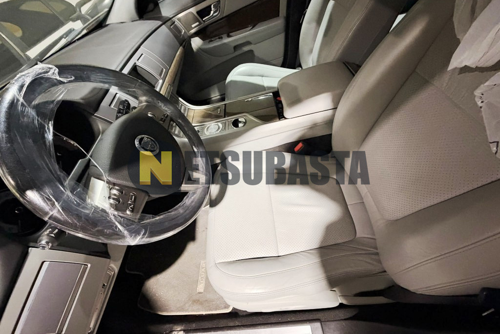 Jaguar XF 2.7D V6 2008
